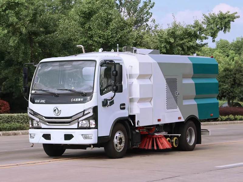 小多利卡洗扫车