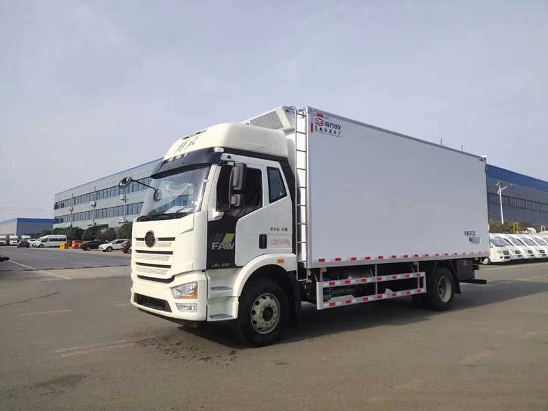 解放J6冷藏车