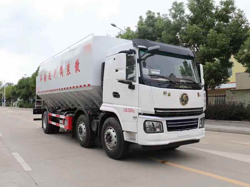 陕汽翼6小三轴散装饲料运输车