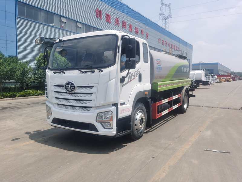 解放JK6洒水车